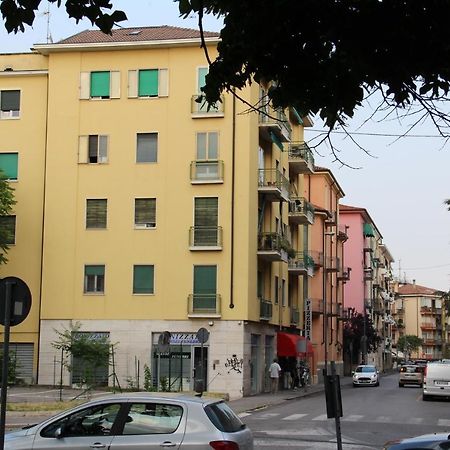 Arcobaleno Affittacamere Βερόνα Εξωτερικό φωτογραφία